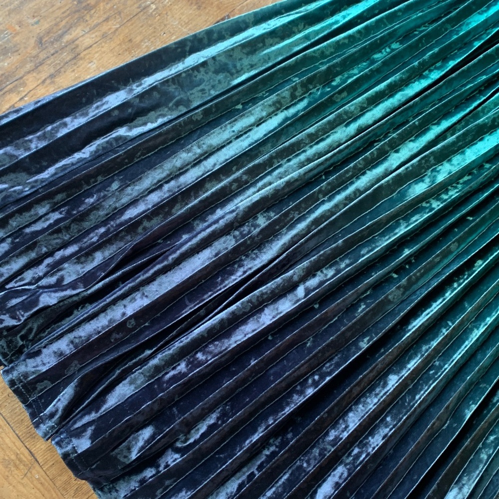 Modcloth Velvet Green Fades Blue Pleated MIDI Skirt - Picture 14 of 16